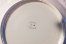 Carregar imagem no visualizador da galeria, Conjunto de pratos Vintage anos 40 ,   em porcelana da fábrica de Coimbra
