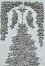 Carregar imagem no visualizador da galeria, O CHRISTMAS TREE IOD  Molde /COLECÇÃO  NATAL  2023 
