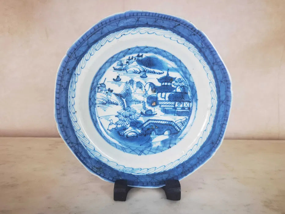 Prato de porcelana azul Cantão Companhia das Índias